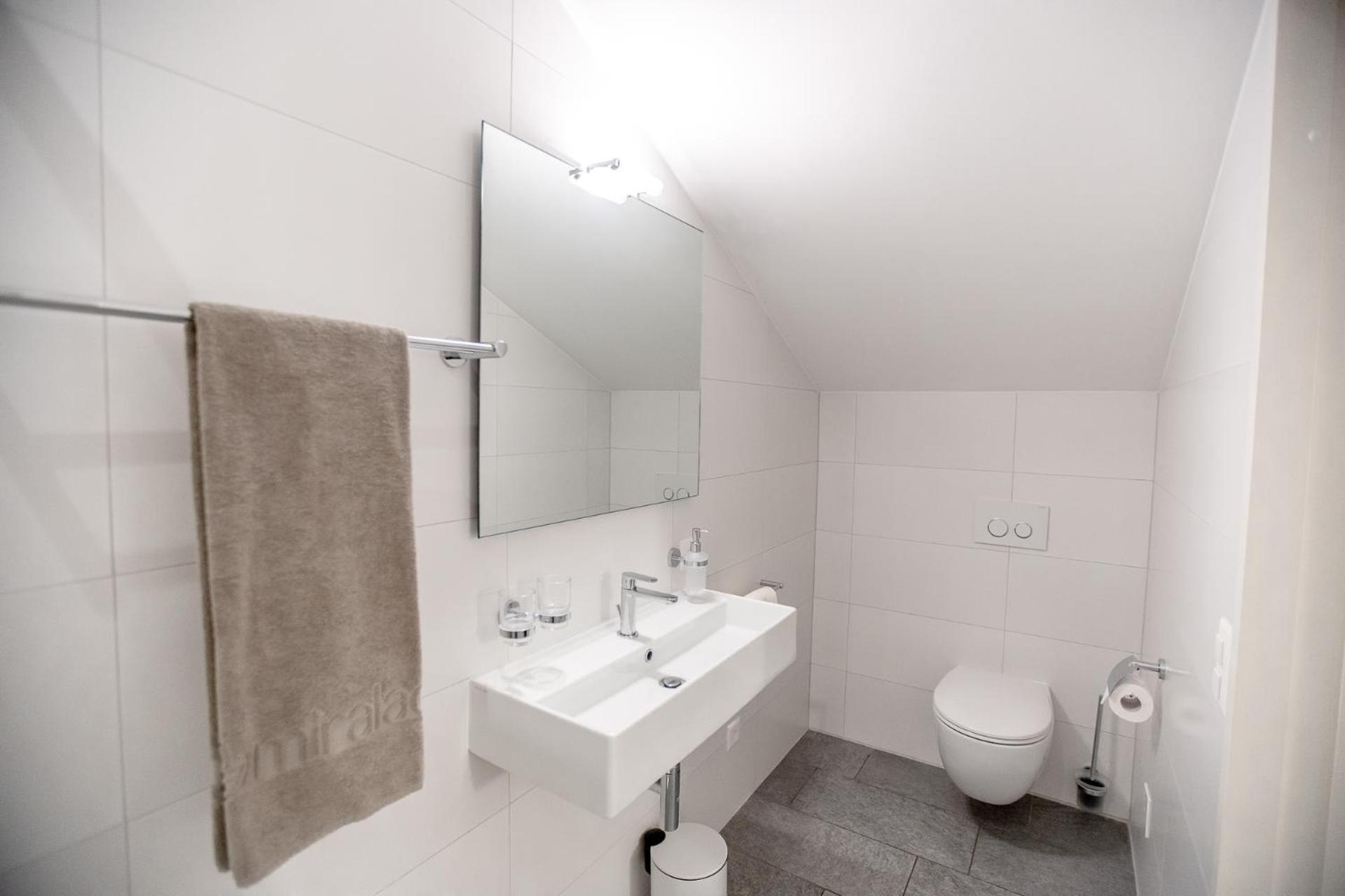 Miralago Locarno Easy Rooms Muralto Pokoj fotografie