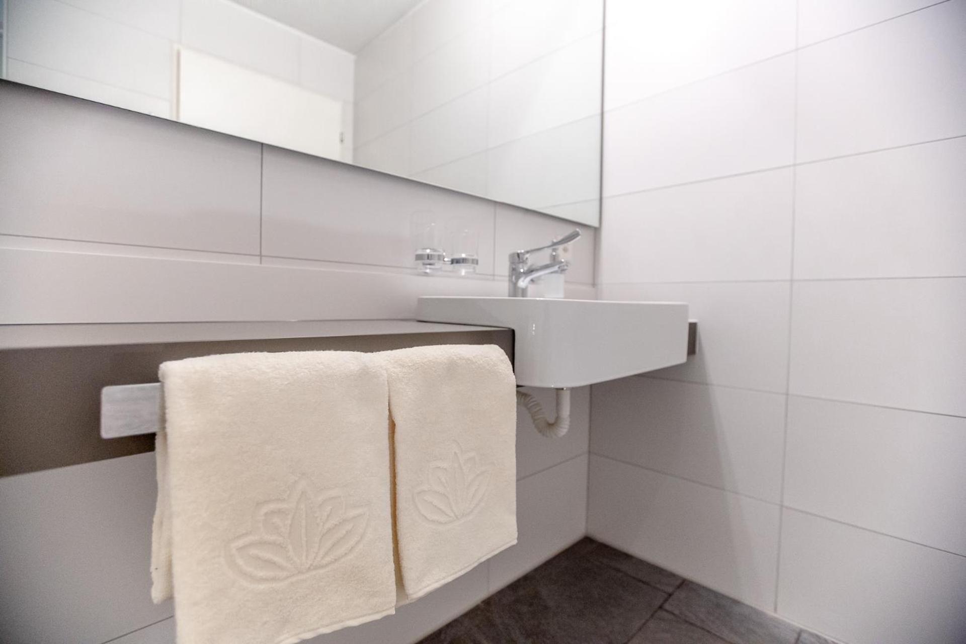 Miralago Locarno Easy Rooms Muralto Pokoj fotografie